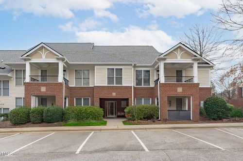 105 Fountain Ridge Pl, Holly Springs, NC, 27540-7356 | Card Image