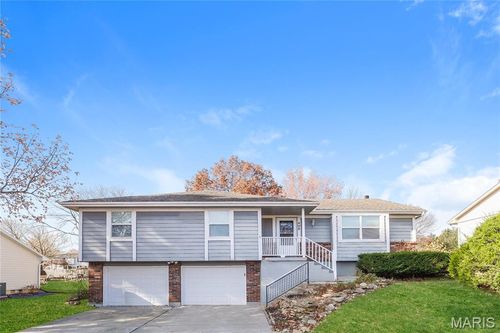 408 N Washington St, Raymore, MO, 64083-9548 | Card Image