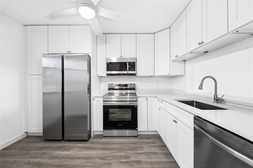 402-2767 Carambola Cir S, Coconut Creek, FL, 33066-2302 | Card Image