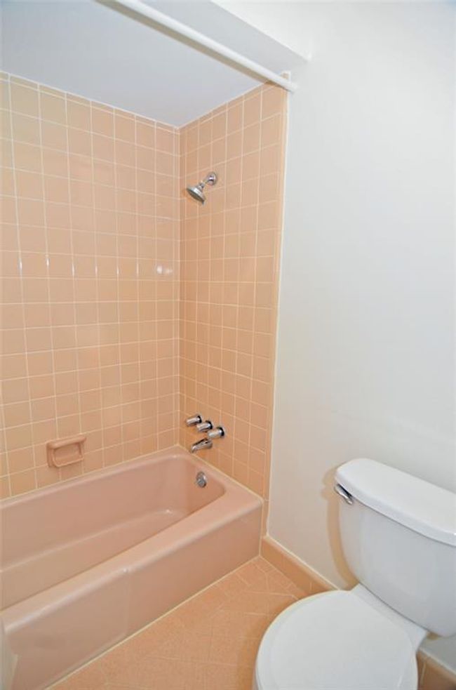 823 Timber Cove Dr, House other with 3 bedrooms, 2 bathrooms and 2 parking in Seabrook TX | Image 17