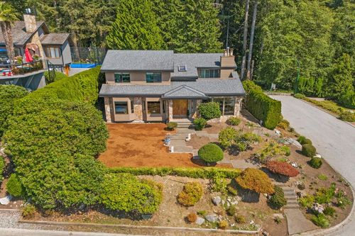 2008 Blairview Avenue, North Vancouver, BC, V7H2N4 | Card Image