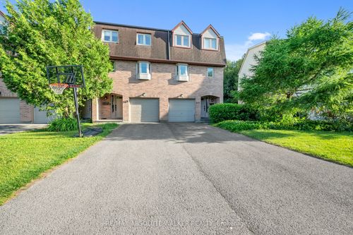 4-371 Pickford Dr, Kanata, ON, K2L3P3 | Card Image