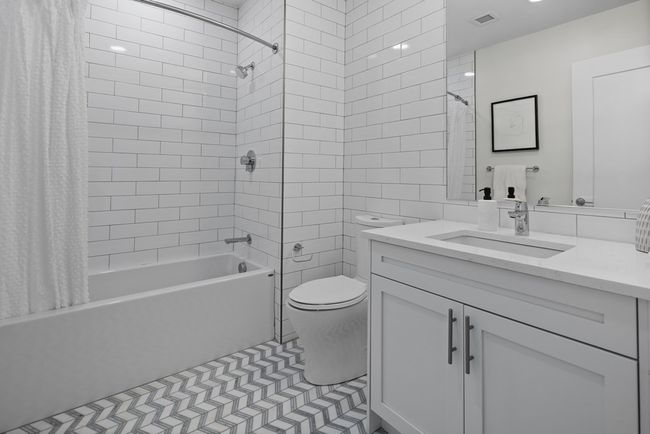 APT-509 - 301 Border St, Condo with 2 bedrooms, 2 bathrooms and 1 parking in Boston MA | Image 18