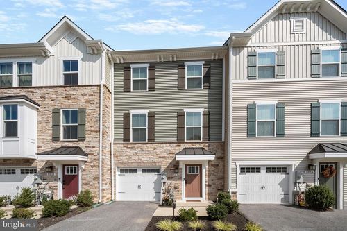 3034 Shaws Rd, Edgemere, MD, 21219-2432 | Card Image