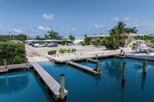 apt-101-105 Avenue D, Marathon, FL, 33050-4036 | Card Image