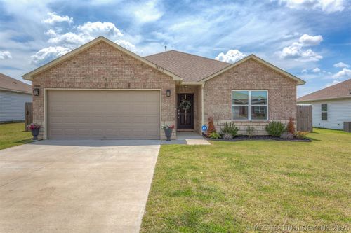 14832 E 38th Street S, Tulsa, OK, 74134 | Card Image