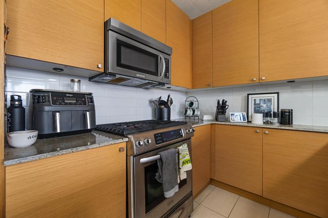 2005 - 110 Brew St, Condo with 2 bedrooms, 2 bathrooms and 1 parking in Port Moody BC | Image 20