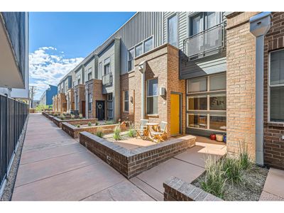 1471 27th St, Townhouse with 2 bedrooms, 2 bathrooms and null parking in Denver CO | Image 1