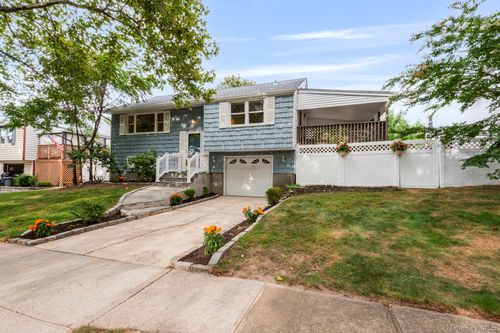 36 Ripley Dr, Northport, NY, 11768-3051 | Card Image