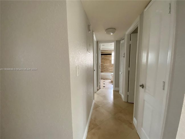 APT-301 - 232 Ne 12 Th Ave, Condo with 2 bedrooms, 2 bathrooms and null parking in Hallandale Beach FL | Image 16