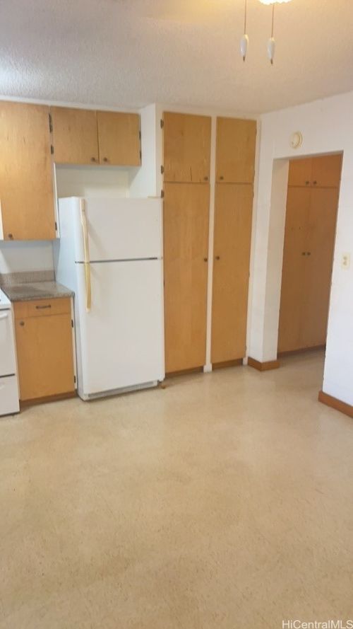 apt-a5-3518 Waialae Ave, Honolulu, HI, 96816-2740 | Card Image