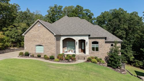 8 Weatherstone Pt, Little Rock, AR, 72211-3900 | Card Image