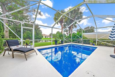 663 Hudson Bay Drive, Home with 2 bedrooms, 2 bathrooms and null parking in Palm Beach Gardens FL | Image 2