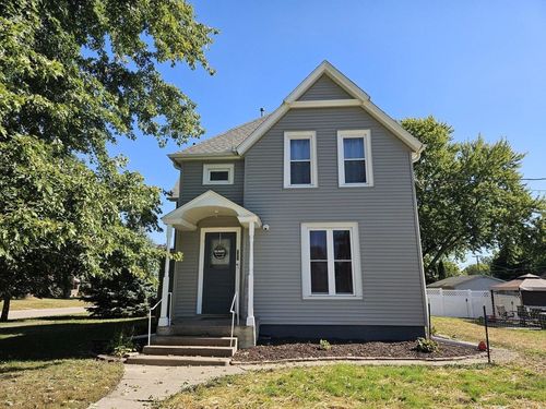 707 9th Ave, Durant, IA, 52747-7805 | Card Image