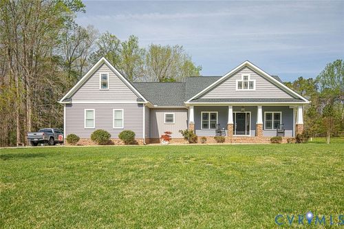 8365 Drakes Landing Ct, Mechanicsville, VA, 23111-6004 | Card Image