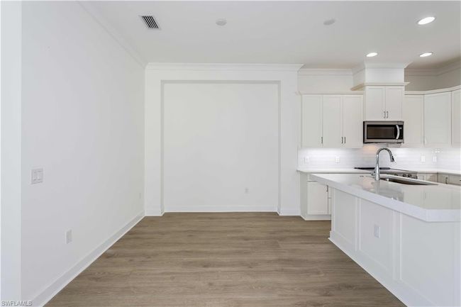 8925 Calypso Ct, Condo with 2 bedrooms, 2 bathrooms and 2 parking in Naples FL | Image 12