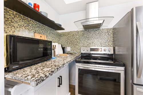 1406-1050 Burrard, Vancouver, BC, V6Z2S3 | Card Image