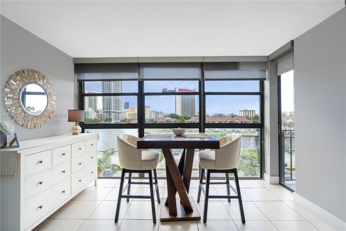 apt-526-200 Leslie Dr, Hallandale Beach, FL, 33009-7315 | Card Image