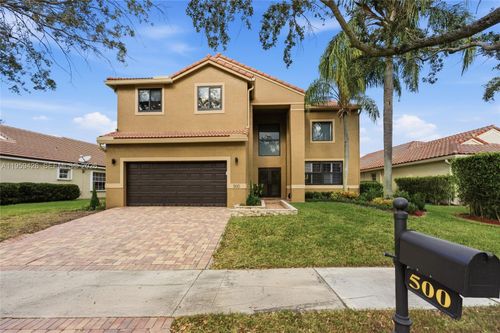 500 Cambridge Dr, Weston, FL, 33326-3561 | Card Image