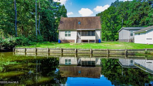 152 E Inlet Cir, Hertford, NC, 27944-9744 | Card Image