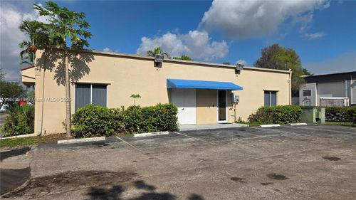 1150 Sw 30th Ave, Pompano Beach, FL, 33069-4871 | Card Image