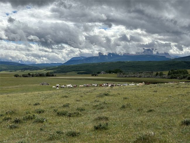 Mountain view with rural landscape | Image 88