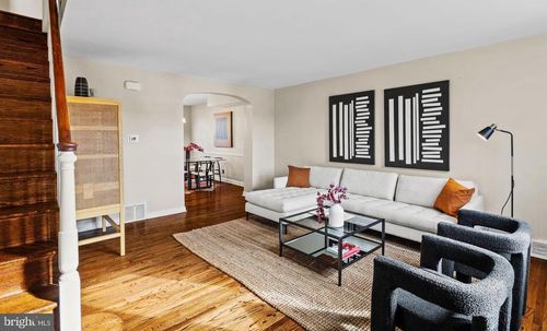 151 Osborn St, PHILADELPHIA, PA, 19128-3716 | Card Image