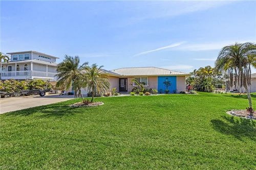 2673 8th Ave, St. James City, FL, 33956-2181 | Card Image