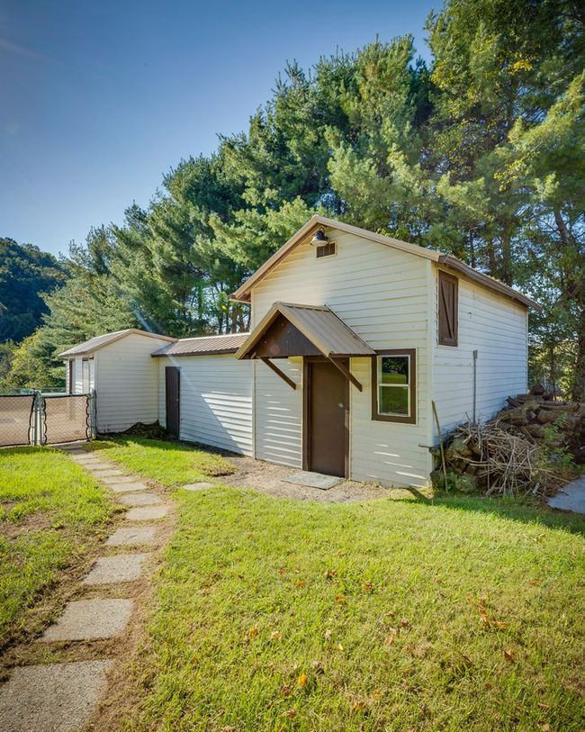 18212 Cleveland Rd, House other with 3 bedrooms, 2 bathrooms and null parking in Abingdon VA | Image 35