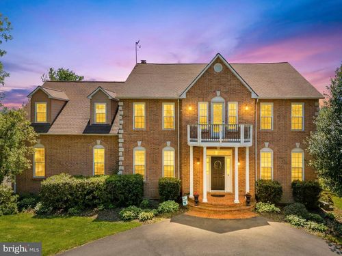 16050 Hamilton Station Rd, Waterford, VA, 20197-1102 | Card Image