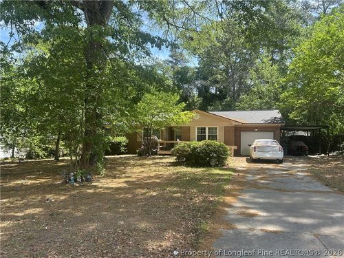 1433 Berriedale Dr, Fayetteville, NC, 28304-2816 | Card Image