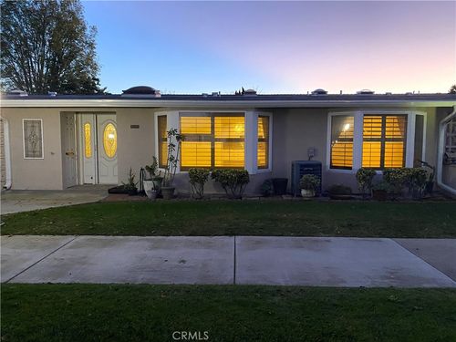 13151 Shawnee Ln, Seal Beach, CA, 90740-7214 | Card Image