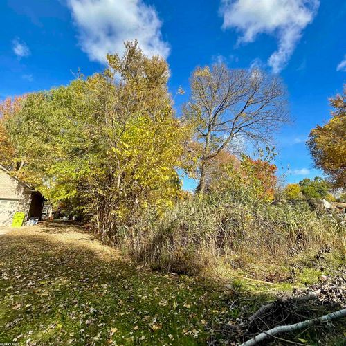 25529 Ashland St, Harrison Township, MI, 48045-2177 | Card Image