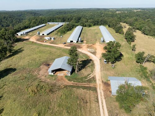 23992 Farm Road 1065, Seligman, MO, 65745 | Card Image