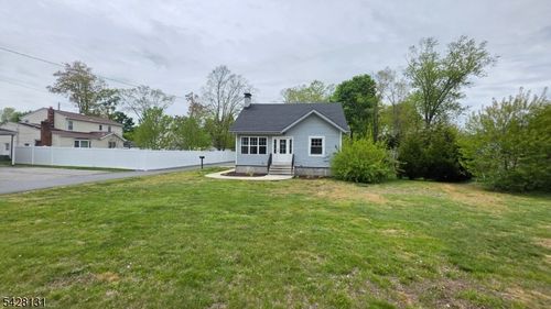 397 Newark Pompton Tpke, Pompton Plains, NJ, 07444-2057 | Card Image