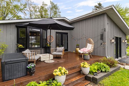 95 Lake Ave, Brechin, ON, L0K1B0 | Card Image