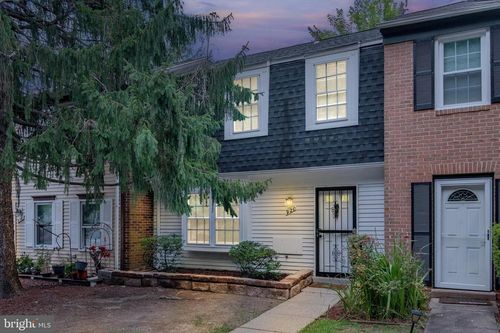 920 Windsor Ct, STERLING, VA, 20164-4914 | Card Image