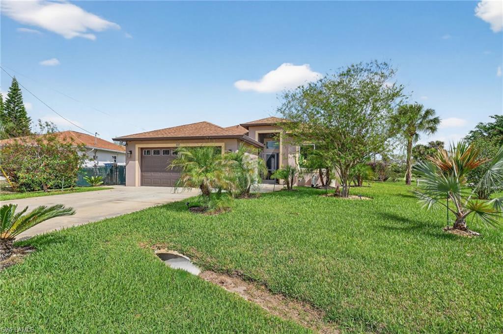 Residential in LEHIGH ACRES 2