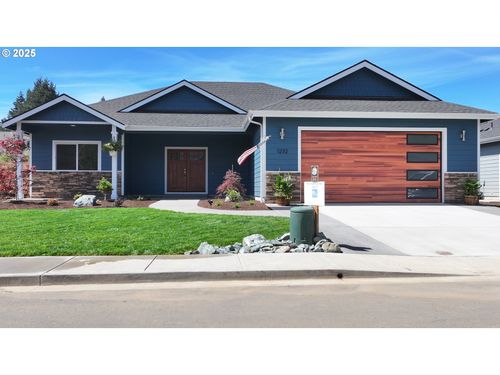 1232 Lighthouse Ln, Brookings, OR, 97415-1401 | Card Image