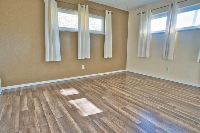 1303 Mac Dr, House other with 4 bedrooms, 2 bathrooms and 2 parking in Sweeny TX | Image 19
