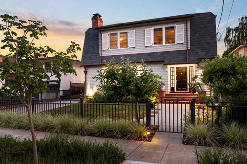 827 Walnut Ave, Burlingame, CA, 94010-5009 | Card Image
