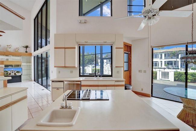 3721 Ne 30 Th Ave, House other with 6 bedrooms, 5 bathrooms and null parking in Lighthouse Point FL | Image 23