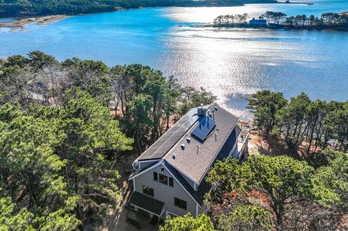 20 First Ave, Wellfleet, MA, 02667-8729 | Card Image