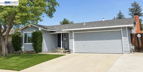 3044 Bradshaw Dr, San Jose, CA, 95148-3003 | Card Image