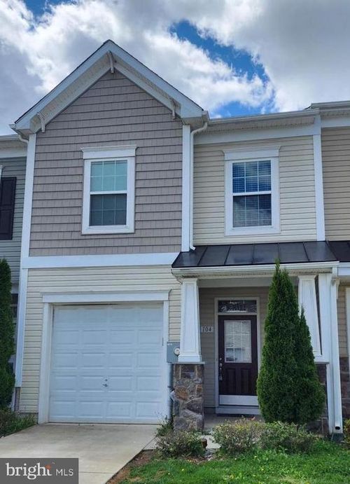 104 Oflannery Ct, MARTINSBURG, WV, 25403-1320 | Card Image