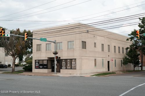 675 Wyoming Ave, Kingston, PA, 18704-3831 | Card Image