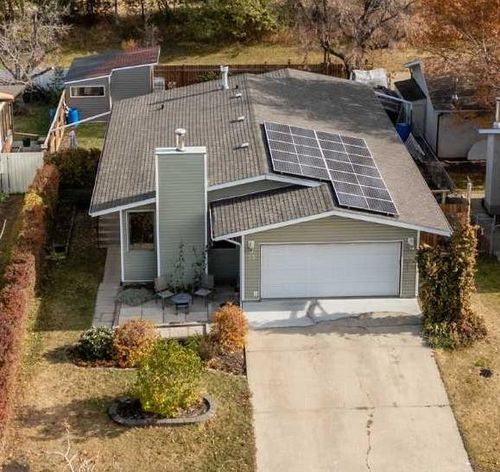 55 Nyman Cres, Red Deer, AB, T4P1Z5 | Card Image