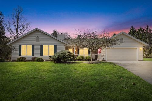 2132 Penhurst Way, Waukesha, WI, 53186-1228 | Card Image