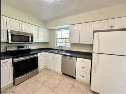 apt-d3-3325 Airport Rd N, NAPLES, FL, 34105-2821 | Card Image