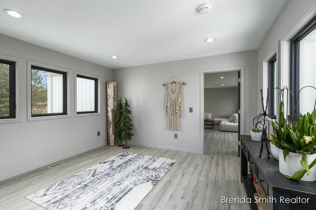 Office Area | Image 22